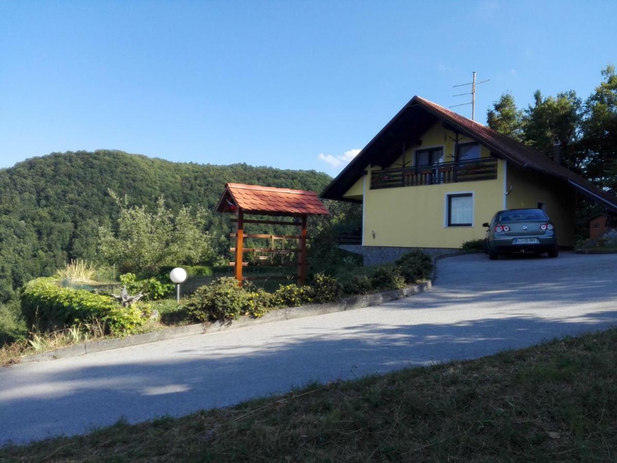 Getaway "At The Three Lights" Villa Sevnica Exterior photo