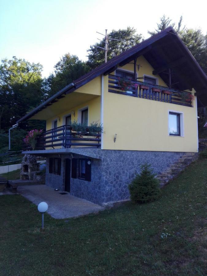 Getaway "At The Three Lights" Villa Sevnica Exterior photo